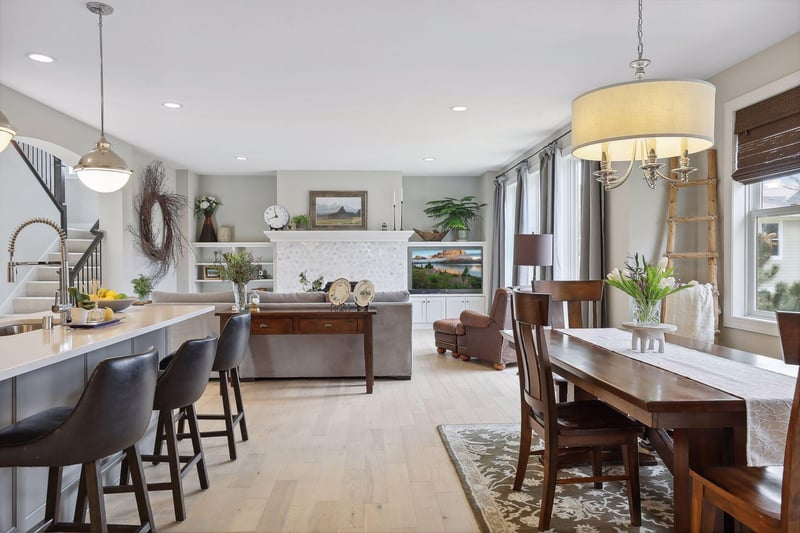 3787 Wescott Cir, Eagan, MN 55123