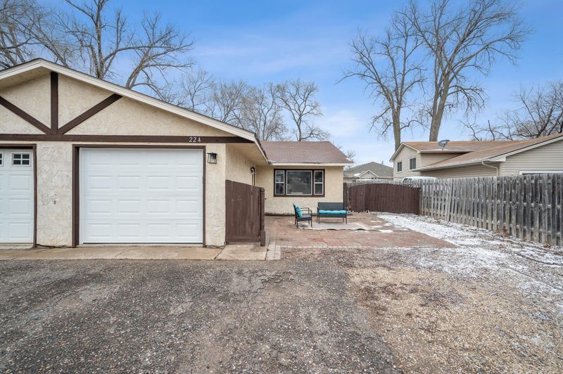 224 2nd St NW, Elk River, MN 55330