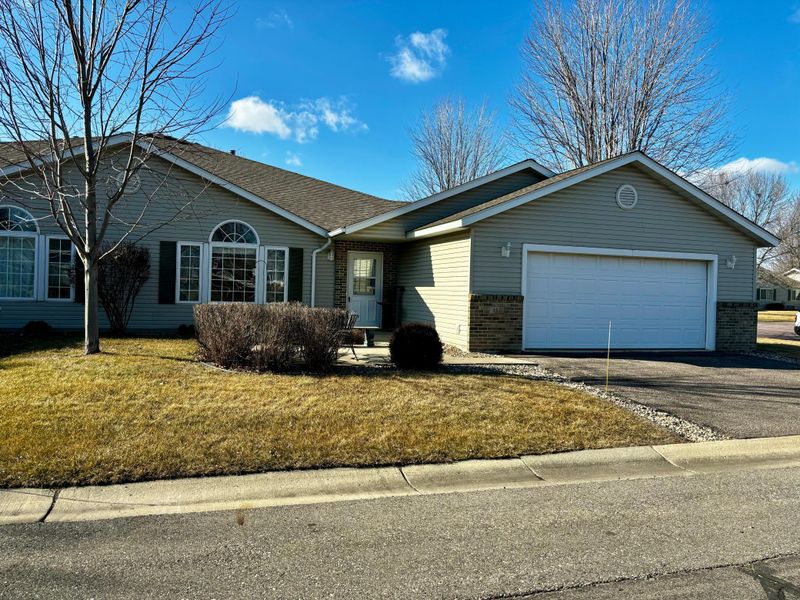 152 Oxford Pa, Mankato, MN 56001
