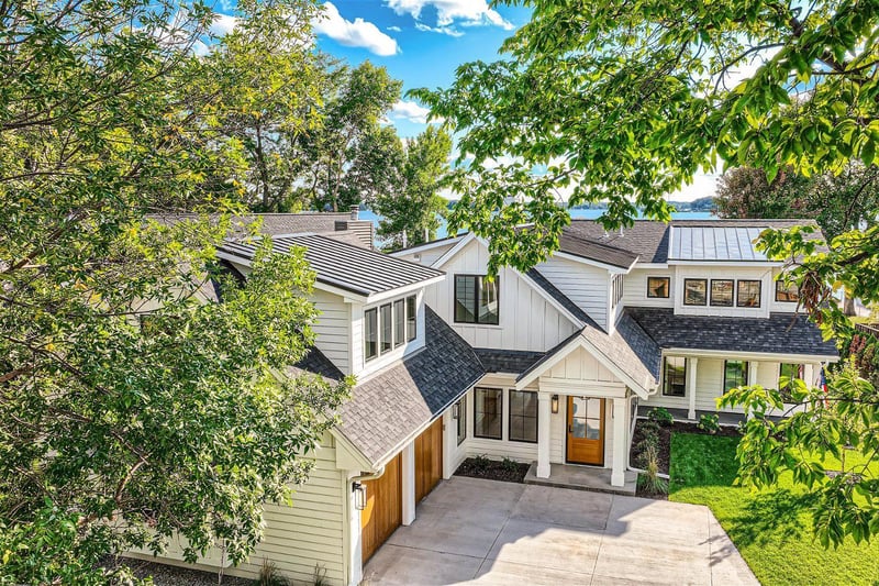 3865 Shoreline Dr, Orono, MN 55391