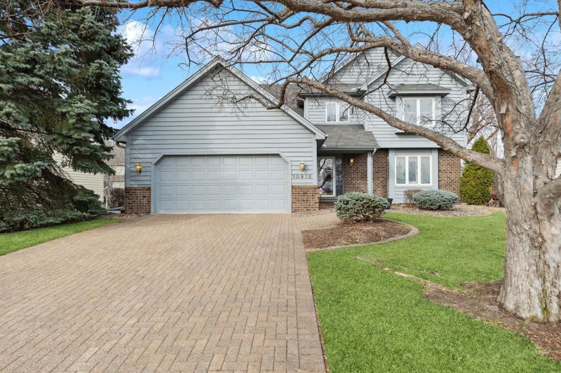 10912 Yukon Ave S, Bloomington, MN 55438