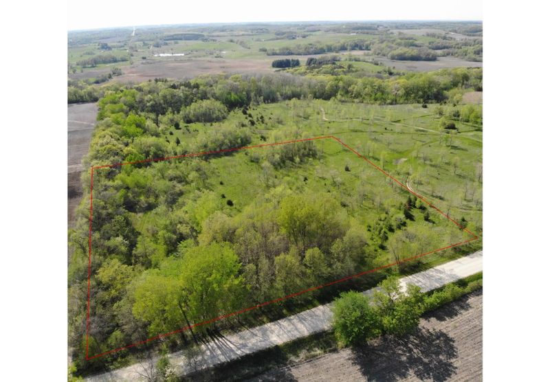6950 Elmore Ave, Webster, MN 55088