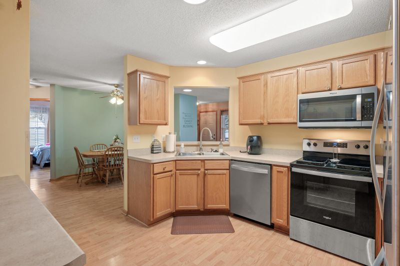 19219 King Ct NW, Elk River, MN 55330