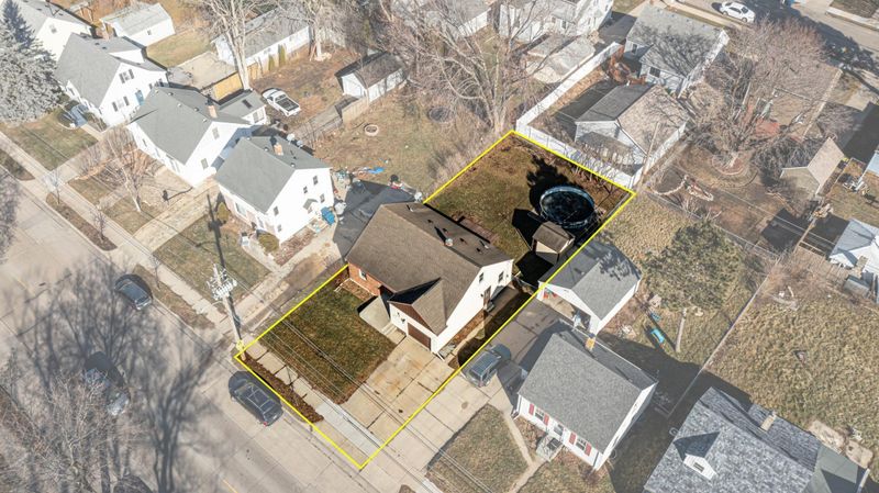1106 11th Ave NE, Rochester, MN 55906