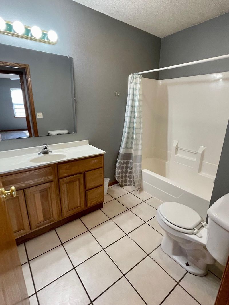 215 13th Ave W, Menomonie, WI 54751