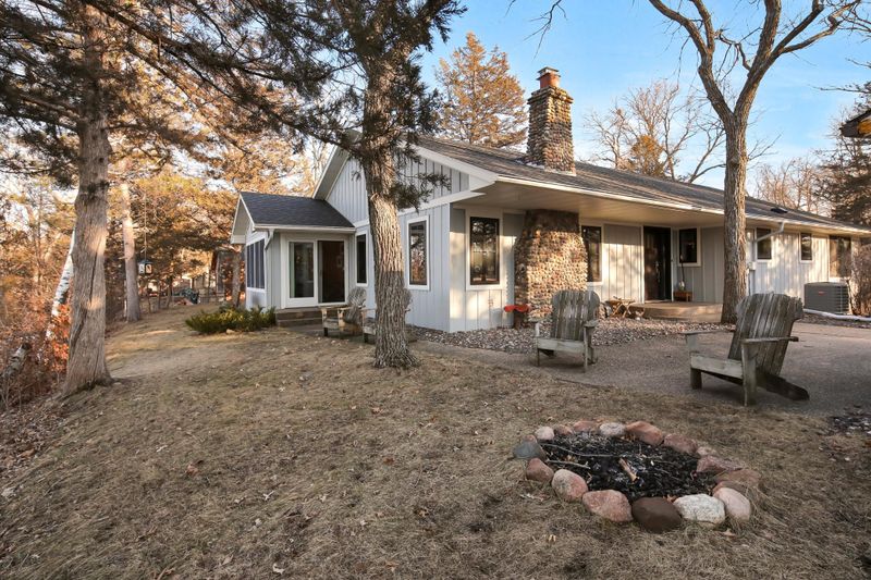 10494 55th St, Clear Lake, MN 55319