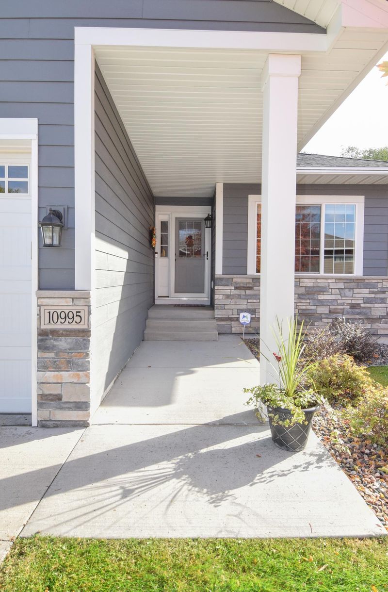 10995 Crocus St NW, Coon Rapids, MN 55433