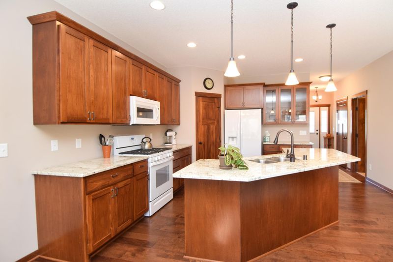 10995 Crocus St NW, Coon Rapids, MN 55433