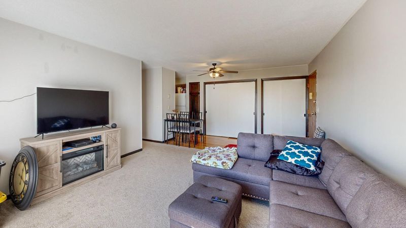 2114 Valleyhigh Dr NW #B207, Rochester, MN 55901