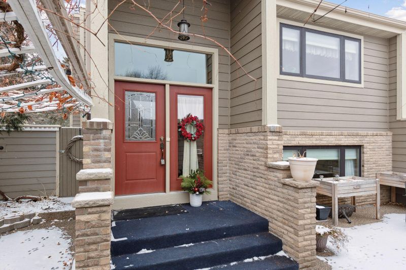 110313 Center Green Cir, Chaska, MN 55318