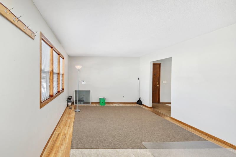 16590 Flagstaff Way W, Lakeville, MN 55068