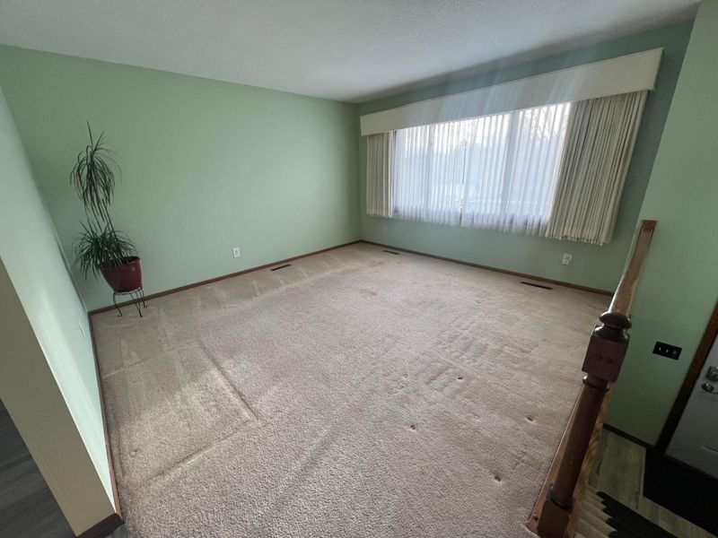 1815 42nd St NW, Rochester, MN 55901