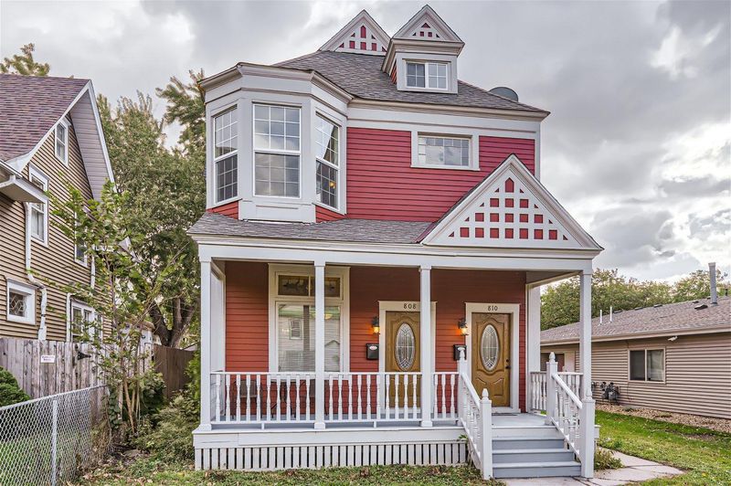 808 Iglehart Ave, Saint Paul, MN 55104