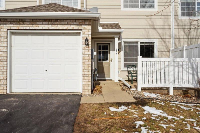 594 Mariner Way, Woodbury, MN 55129