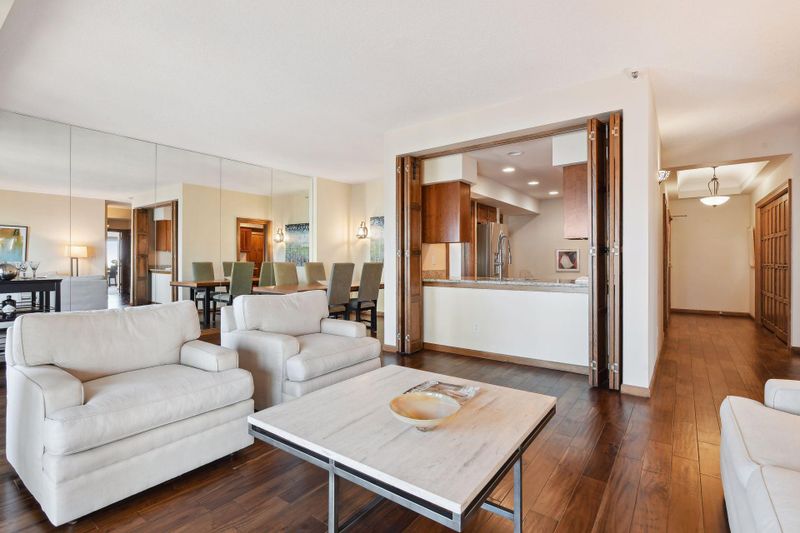 1235 Yale Pl #1107, Minneapolis, MN 55403