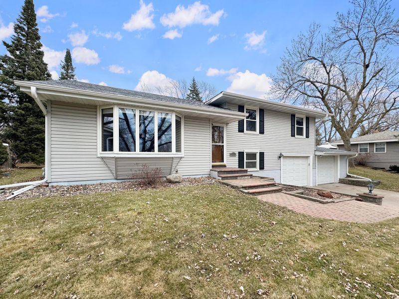 3506 Ebba St, White Bear Lake, MN 55110