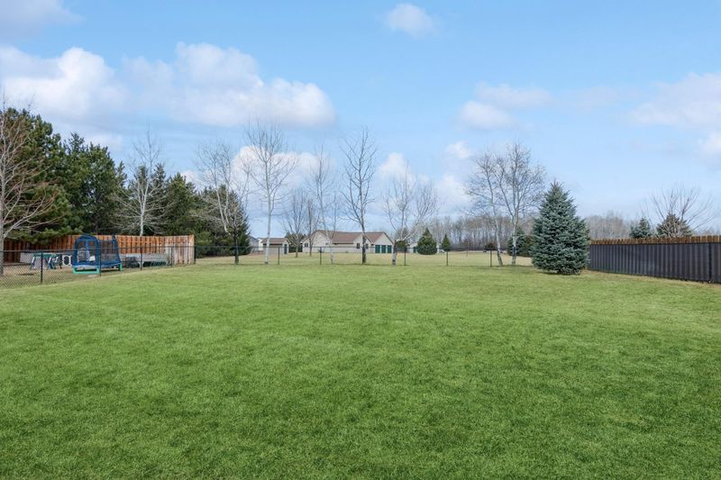 1002 Marion St SE, Isanti, MN 55040