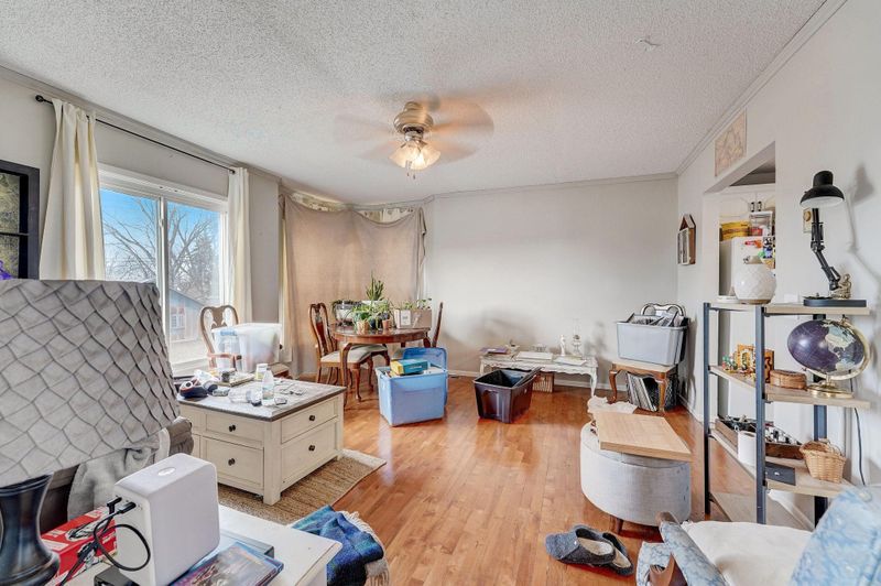302 4th St N, Waverly, MN 55390