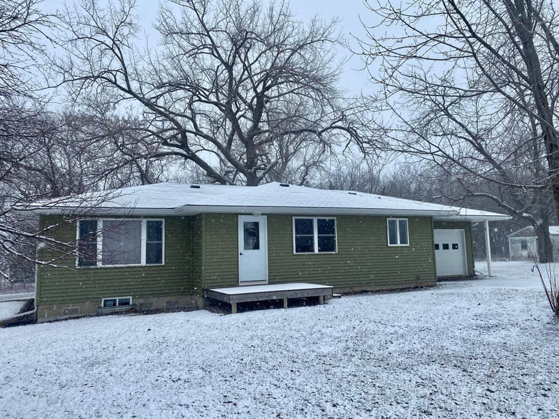 89233 County Road 12, Sacred Heart, MN 56285