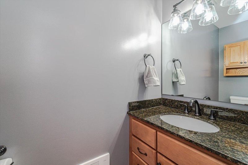 14053 Pennock Ave, Apple Valley, MN 55124