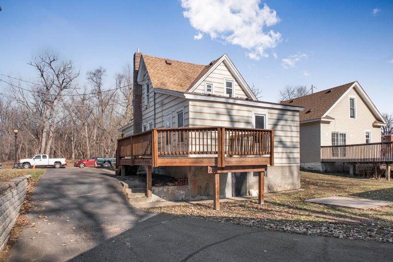 1410 7th St E, Saint Paul, MN 55106