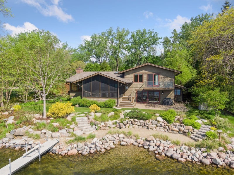 3165 Priest Ln, Mound, MN 55364