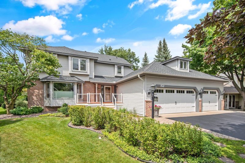 152 Wedgewood Ct, New Brighton, MN 55112
