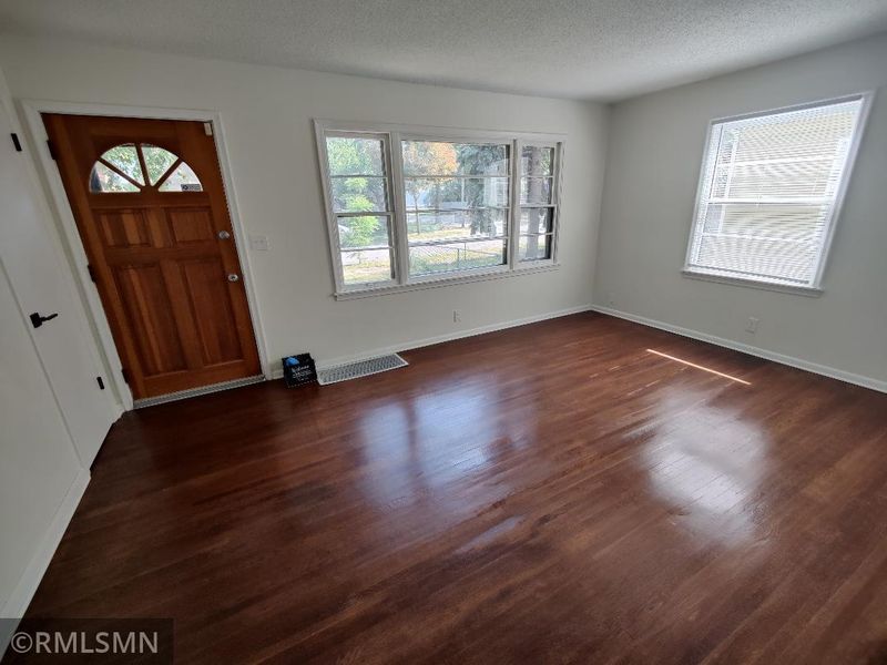 4907 Oliver Ave N, Minneapolis, MN 55430