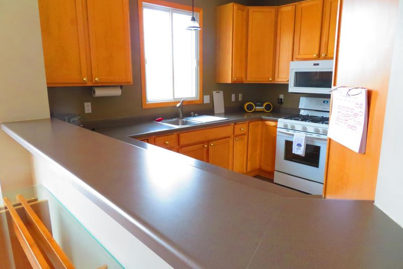 13968 Erwin Ct, Eden Prairie, MN 55344