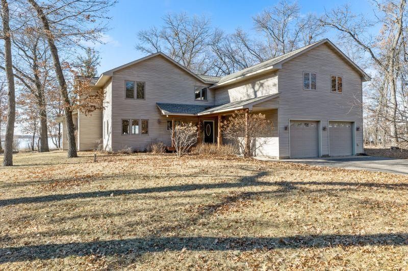 15337 Garrett Ln, Brainerd, MN 56401