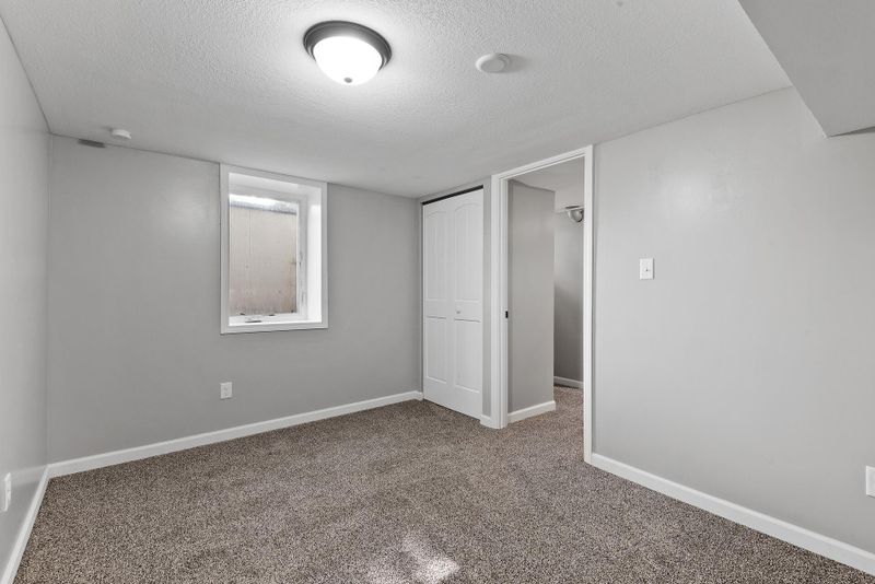 5358 Raymond Ave, Mounds View, MN 55112