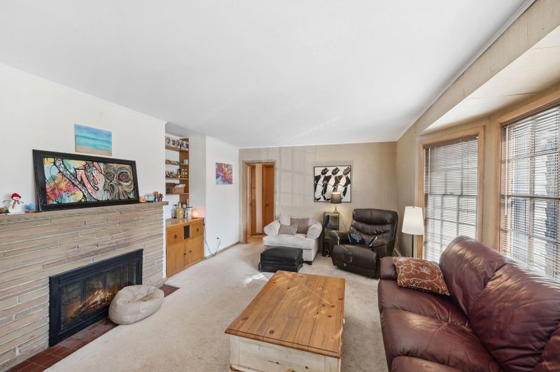 7340 Harold Ave, Golden Valley, MN 55427