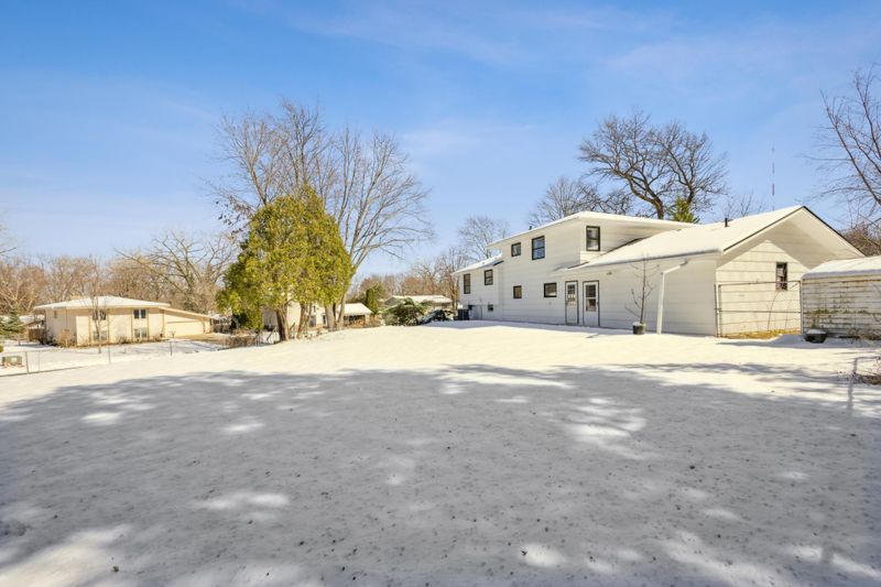 4231 Highland Dr, Shoreview, MN 55126