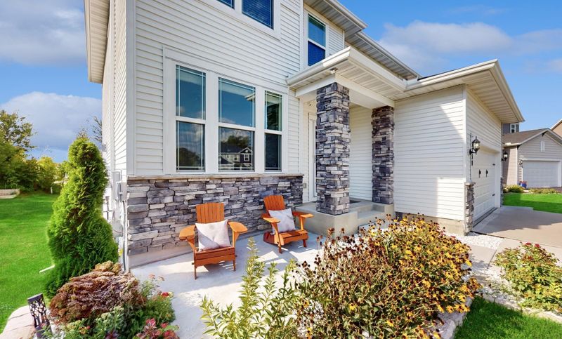 5530 Empire Ln N, Plymouth, MN 55446