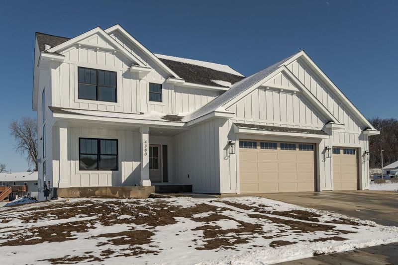 4380 Cassidy Ridge Dr NE, Rochester, MN 55906