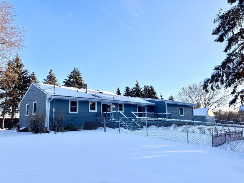 4832 150th St W, Apple Valley, MN 55124