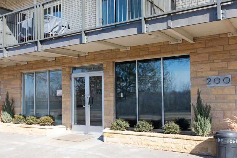 200 Mississippi River Blvd N #4E, Saint Paul, MN 55104