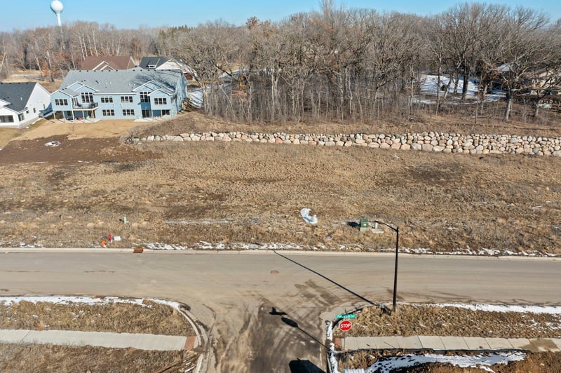 27221 Pete's Hill Trl, Elko New Market, MN 55020