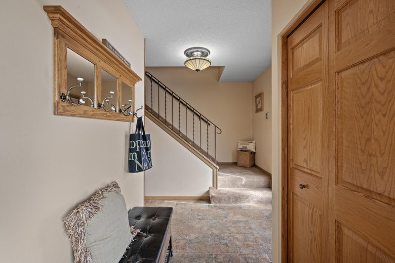 2700 Hawthorne Ln, Stillwater, MN 55082