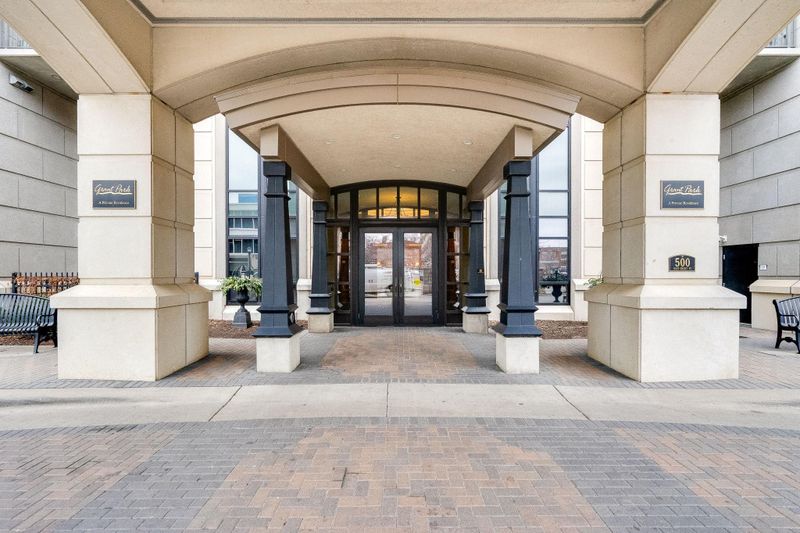 500 E Grant St #304, Minneapolis, MN 55404