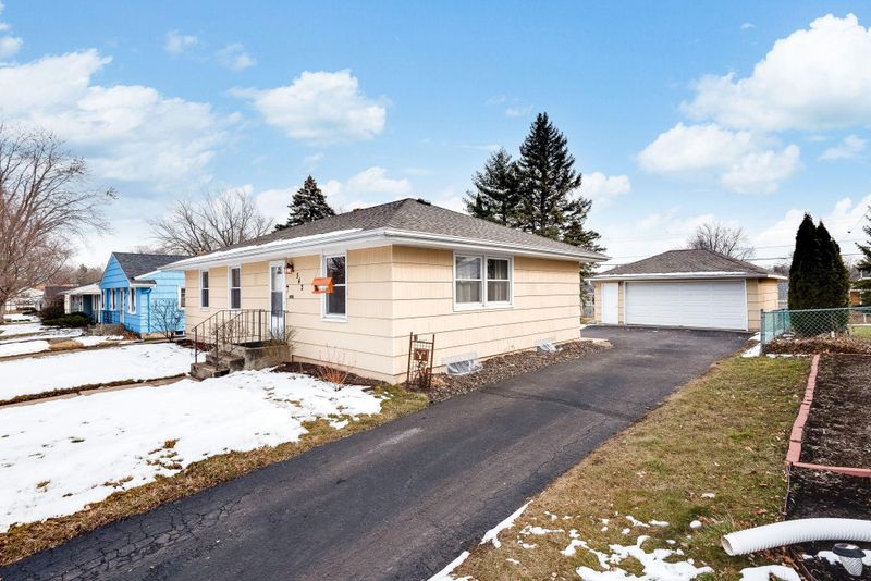 542 Idaho Ave E, Saint Paul, MN 55130
