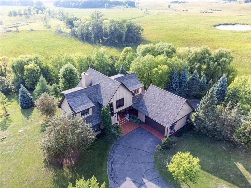 7475 Farmhill Dr, Minnetrista, MN 55364