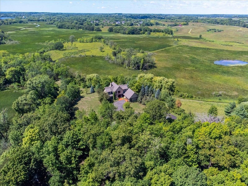 7475 Farmhill Dr, Minnetrista, MN 55364