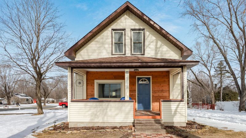 1703 2nd Ave SE, Menomonie, WI 54751