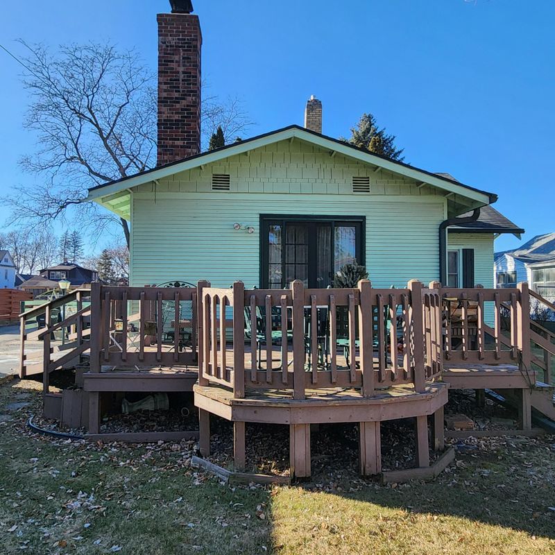 308 3rd St NE, Little Falls, MN 56345