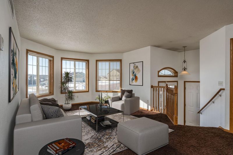 2504 7th St NE, Waseca, MN 56093