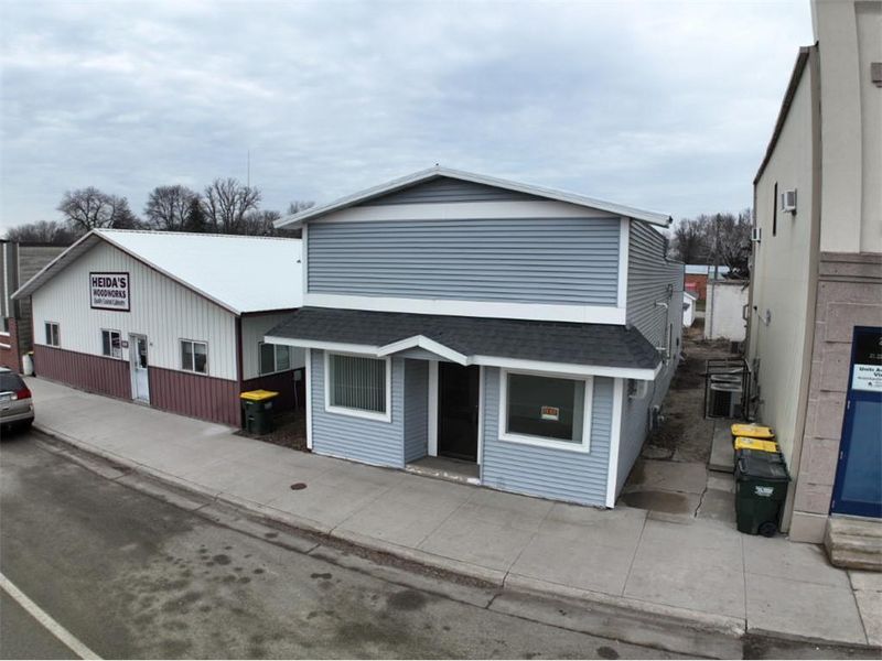 304 Spicer Ave N, Raymond, MN 56282