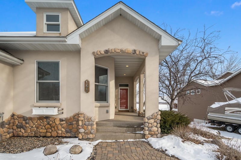 151 Dutch Lake Trl, Howard Lake, MN 55349