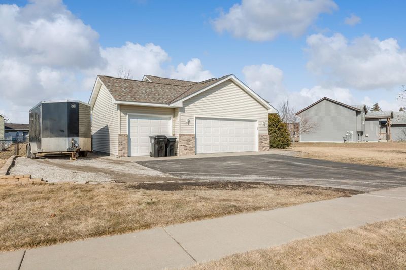 11220 Diane Ave, Becker, MN 55308