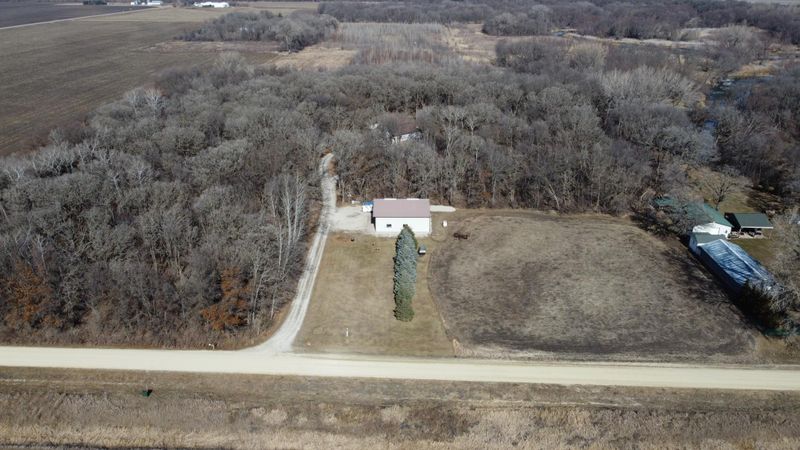 52092 120th St, Lyle, MN 55953